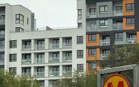 Apartamenty Metro Słodowiec, free parking Żeromskiego 1 CMKP- 5 min